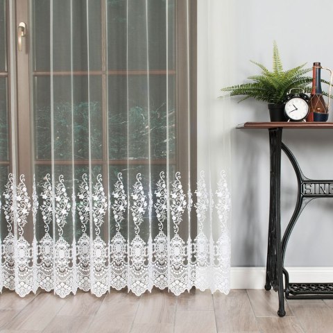 Firanka kremowa haftowana z samym dołem 121377/BIS/A12/250000/1