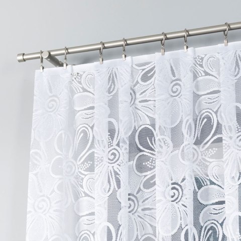 firanka zawieszona na karniszu