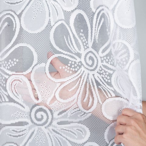 wzór kwiat firanka biała