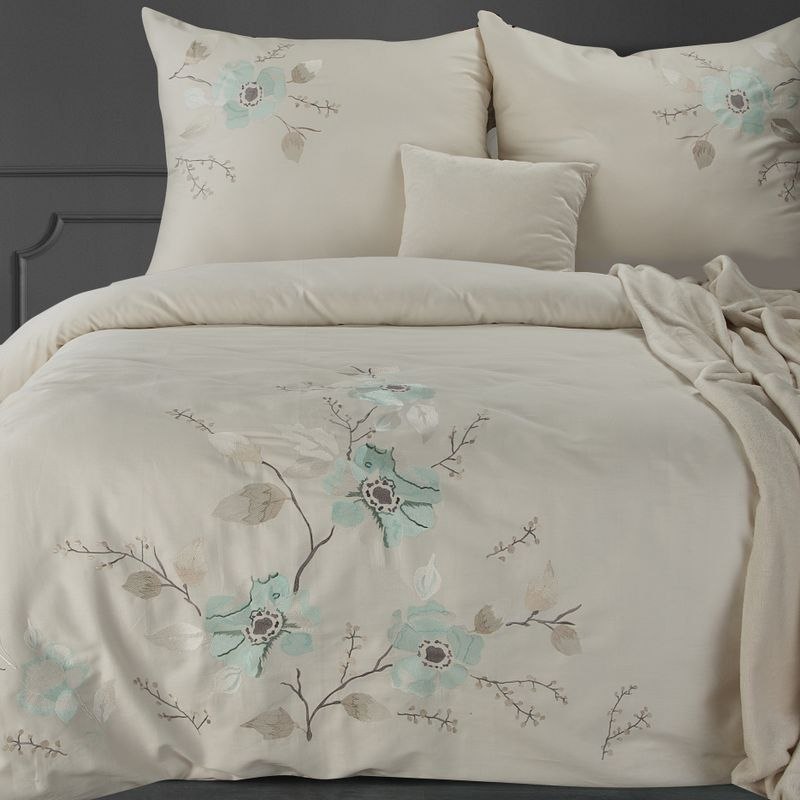 KOMPLET POŚCIELI HAFT6 220X200 CM, 2 SZT. 70X80 CM KREMOWY KOMPLET POŚCIELI HAFT6 220X200 CM, 2 SZT. 70X80 CM KREMOWY
