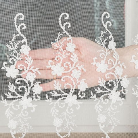 Firanka haftowana ze wzorem na samym dole, wysokość 180cm, kolor A12 kremowy 121377/BIS/A12/180000/1