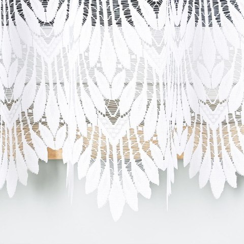 Biała firanka żakardowa o wysokości 170 cm. Subtelny wzór i wysoka jakość wykonania. Doskonała dekoracja do Twojego okna.