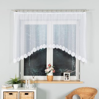 Firanka żakardowa odpasowana ze wzorem na samym dole, szerokość 250 x wysokość 120cm, kolor 001 biały 023405/FOL/001/000121/1