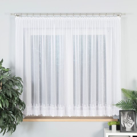 Firanka haftowana ze wzorem na samym dole, wysokość 160cm, kolor 001 biały 008240/768/001/000160/1