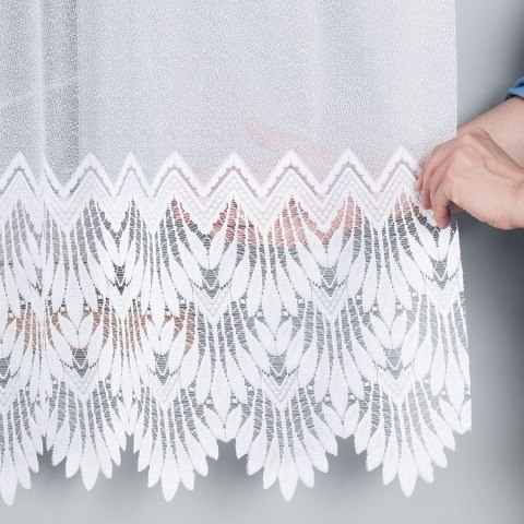 Firanka żakardowa o wysokości 140 cm, kolor biały. Elegancka i delikatna ozdoba okna. Idealna do każdego wnętrza. Firanka żakardowa o wysokości 140 cm, kolor biały. Elegancka i delikatna ozdoba okna. Idealna do każdego wnętrza.