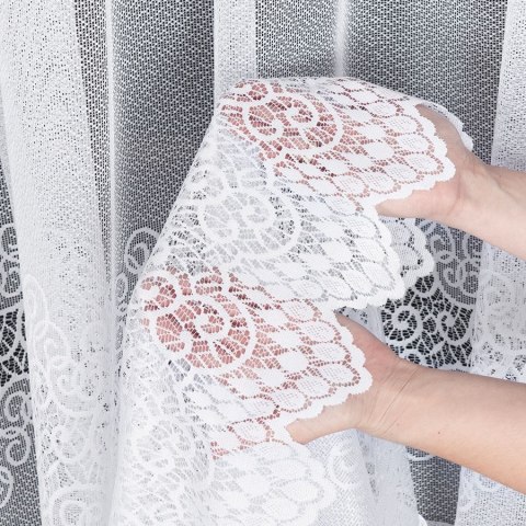 VIOLETTA Firanka żakardowa ze wzorem pasowym, wysokość 270cm, kolor 001 biały 001539/BLY/001/000270/1