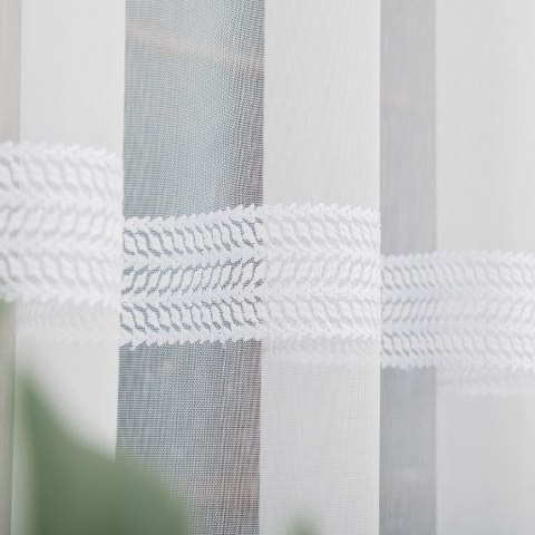 Firanka haftowana na metry 083399 wysokość 280 cm kolor biały
