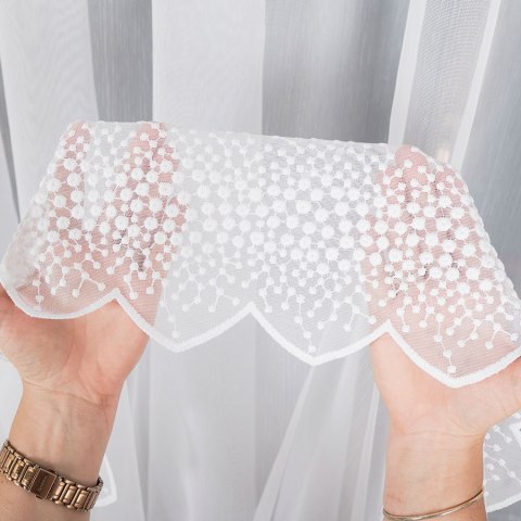 Firanka haftowana ze wzorem pasowym, wysokość 280cm, kolor 001 biały 112853/000/001/000280/1