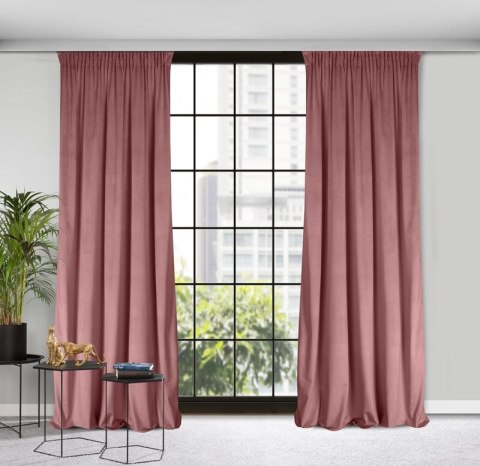 ZASŁONA GOTOWA D91 ROSA NA TAŚMIE CIEMNORÓŻOWY