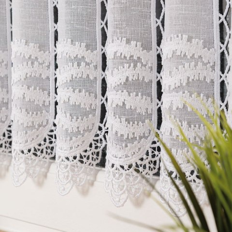 Zazdrostka haftowana panelowa na batyście, wysokość 60cm, kolor 001 biały 015633/420/001/000060/1