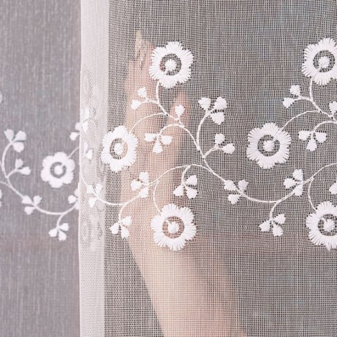 Firanka z aplikacją ze wzorem pasowym na markizecie, wysokość 175cm, kolor 001 biały 112956/178/001/000175/1