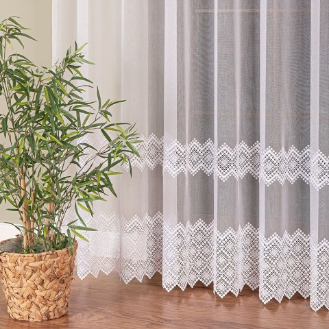 Firanka z aplikacją ze wzorem pasowym na markizecie, wysokość 280cm, kolor 001 biały 009377/178/001/000280/1