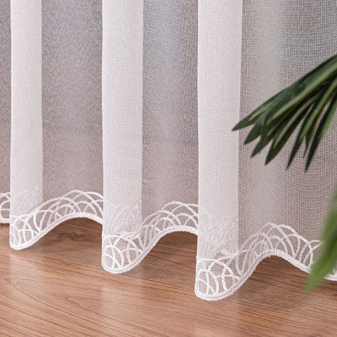 Firanka z aplikacją ze wzorem pasowym na markizecie, wysokość 280cm, kolor 001 biały 034617/433/001/000280/1