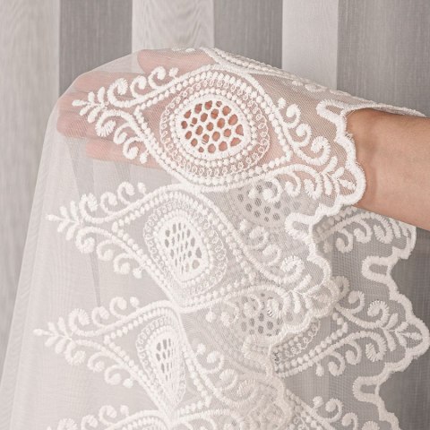 Firanka haftowana na metry 123995 wysokość 120 cm kolor kremowy