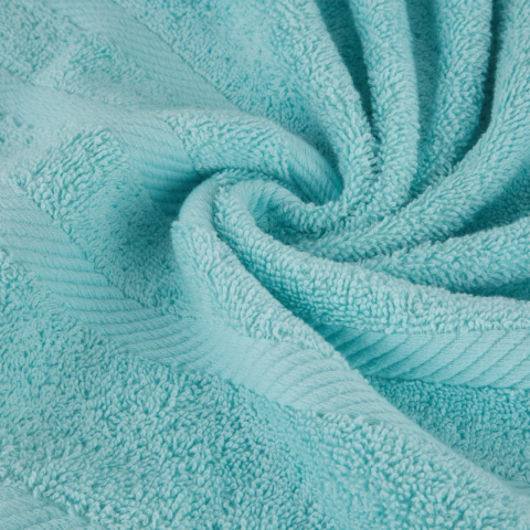 Ręcznik klasyczny MILO 100x150 cm kolor jasnoniebieski