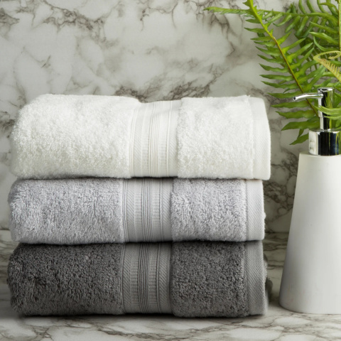 Ręcznik ELEN z bawełny egipskiej 70x140 cm kolor ciemnozielony