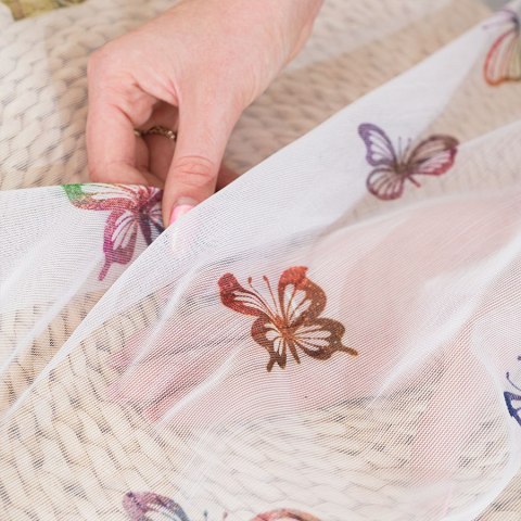 MOTYLKI Firanka żakardowa odpasowana na prosto, szerokość 140 x wysokość 240cm, kolor 001 biały D00310/FOP/001/000241/1