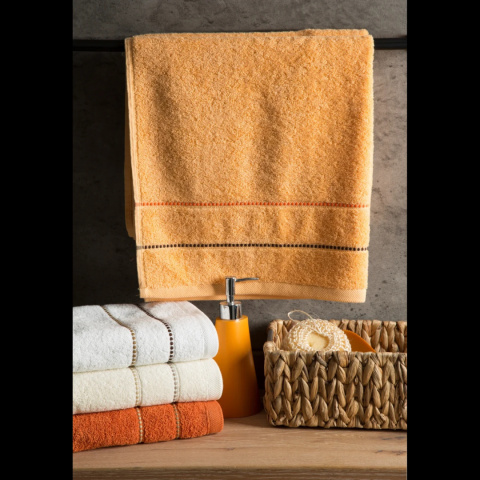 Ręcznik bawełniany SUZI 30x50 cm kolor czerwony