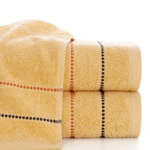 Ręcznik bawełniany SUZI 50x90 cm kolor jasnopomarańczowy