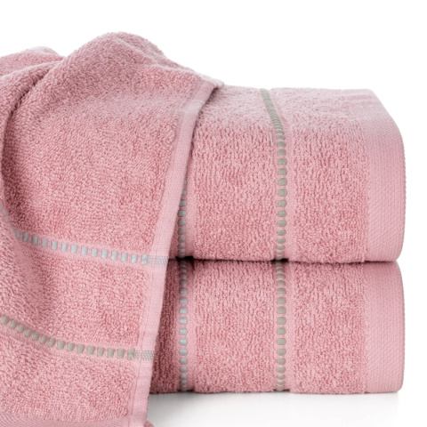 Ręcznik bawełniany SUZI 50x90 cm kolor pudrowy róż