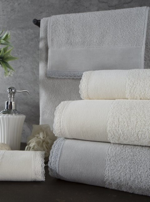 RĘCZNIK EMI (01) 50 X 90 CM BIAŁY