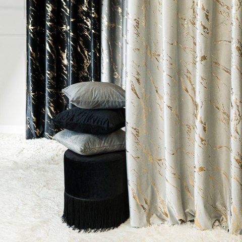 MARMA Zasłona gotowa na taśmie, szerokość 140cm x wysokość 250cm, kolor 021 pastelowy szary ze złotym nadrukiem na VELVI TD0033/