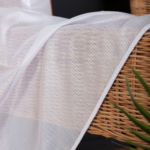 Firanka fantazyjna z ołowianką na metry 596085 wysokość 350 cm kolor biały