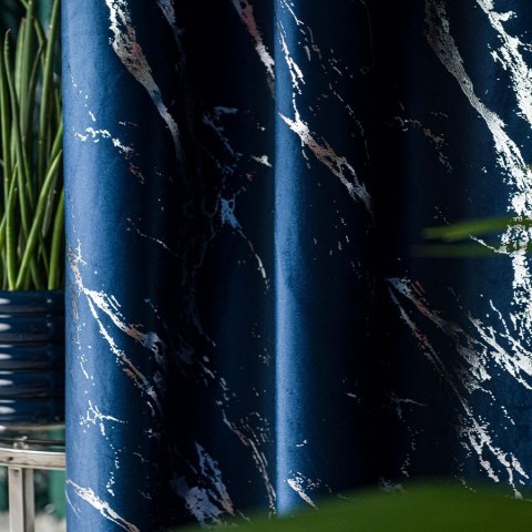 MARMA Zasłona gotowa na przelotkach, szerokość 140cm x wysokość 250cm, kolor 011 granatowy ze srebrnym nadrukiem na VELVI TD0037