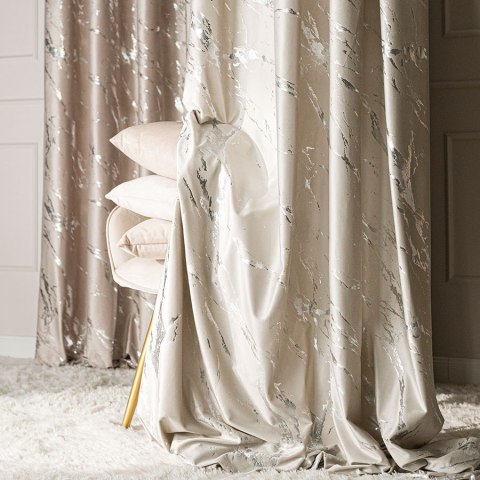 MARMA Zasłona gotowa na taśmie, szerokość 140cm x wysokość 250cm, kolor 226 jasny kremowy ze srebrnym nadrukiem na VELVI TD0037/