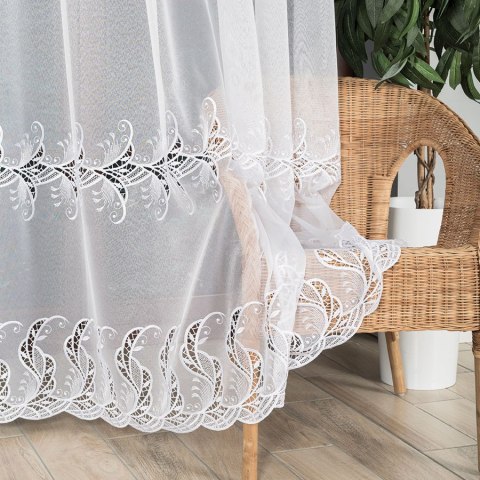 Firanka z aplikacją ze wzorem pasowym na markizecie, wysokość 280cm, kolor 001 biały 162035/433/001/000280/1