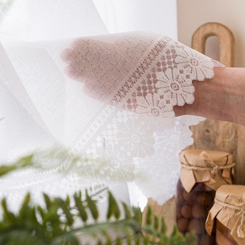 Zazdrostka żakardowa ze wzorem na samym dole, wysokość 70cm, kolor 001 biały 361930/000/001/000070/1