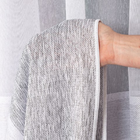 Firanka fantazyjna z ołowianką, wysokość 300cm, kolor 007 biały z jasnoszarymi pasami 001827/OLO/007/000300/1