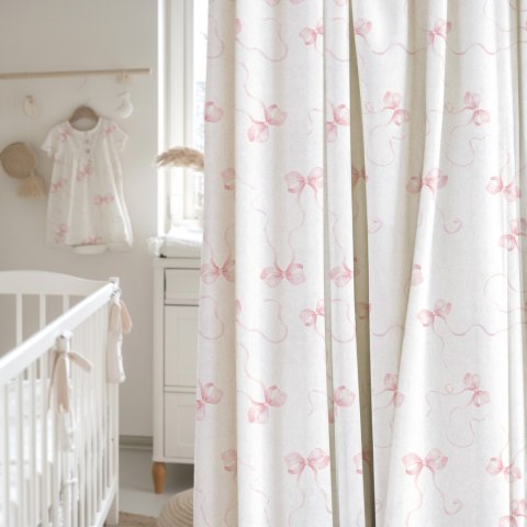 KOKARDY Tkanina dekoracyjna typu MILAS, szerokość 165cm, kolor 013 pastelowo-różowy D00372/MIL/013/165000/1