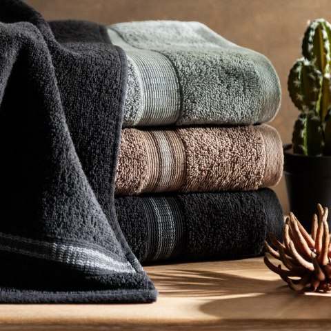 RĘCZNIK TRIS (04) 50 X 90 CM CIEMNOBEŻOWY