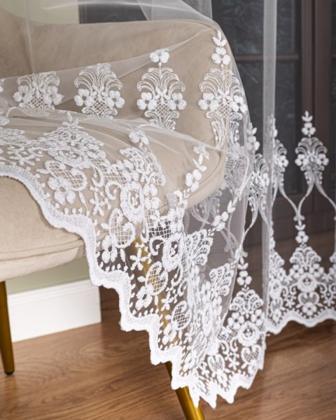 Firanka haftowana na metry FH0036 wysokość 300 cm kolor biały