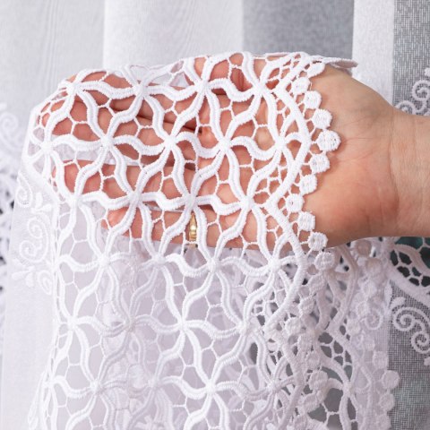 Firanka z aplikacją, wysokość 175cm, kolor 001 biały 009423/433/001/000175/1