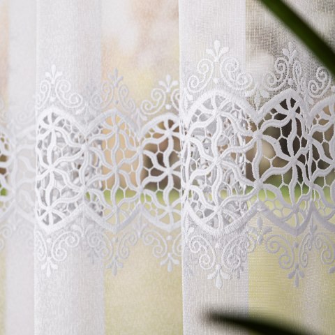 Firanka z aplikacją, wysokość 175cm, kolor 001 biały 009423/433/001/000175/1