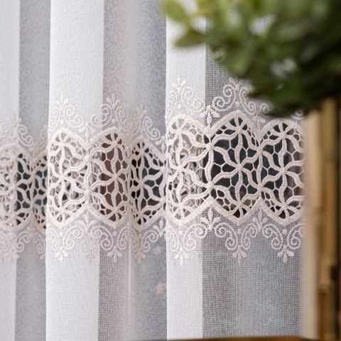 Firanka z aplikacją, wysokość 280cm, kolor 112 biały ze złotym 009423/433/112/000280/1