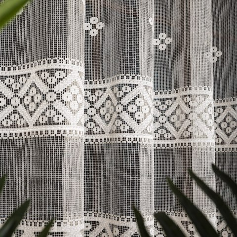 Firanka żakardowa ze wzorem po całości, wysokość 250cm, kolor 025 kremowy 011450/000/025/000250/1