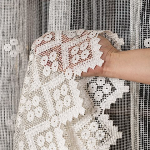 Firanka żakardowa ze wzorem po całości, wysokość 250cm, kolor 025 kremowy 011450/000/025/000250/1