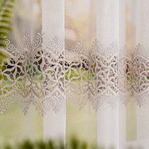 Firanka z aplikacją, wysokość 175cm, kolor 112 biały ze złotym 009423/433/112/000175/1