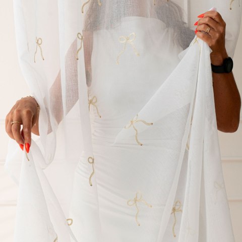 KOKARDKA Firana gotowa na etaminie, haftowana, na taśmie, z ołowianką, szerokość 140 x wysokość 250cm, kolor 002 biały ze złotym