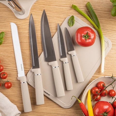 ZESTAW NOŻY W STOJAKU Z DESKĄ I CHWYTEM NA RĘCZNIK KLAUSBERG KB-7979