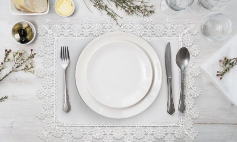 OBRUS LAURA 30 X 40 CM BIAŁY