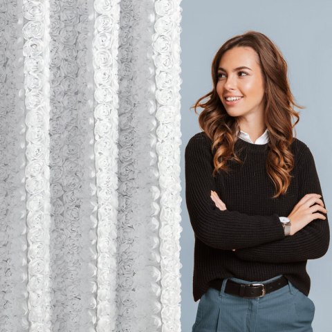 ZASŁONA GOTOWA ROSES 6 NA TAŚMIE 140 X 270 CM BIAŁY