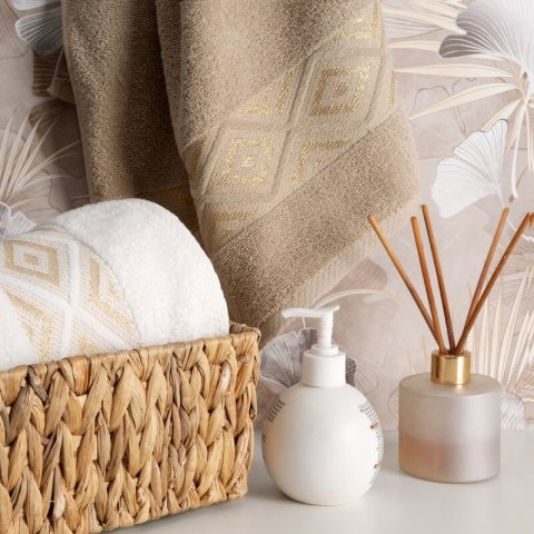 RĘCZNIK AZARI (04) 50 X 90 CM BORDOWY