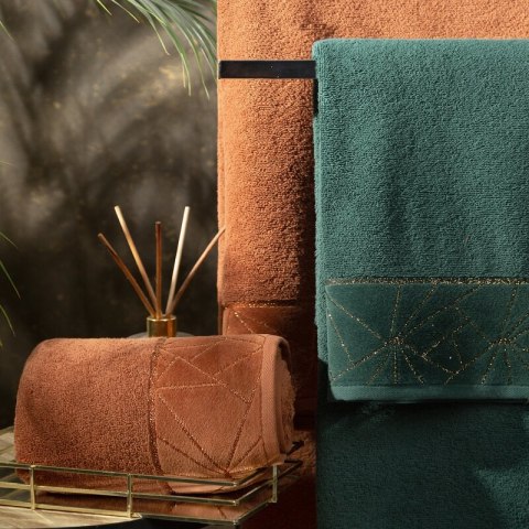 RĘCZNIK CLEO (06) 50 X 90 CM CIEMNOZIELONY