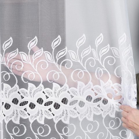 Firanka żakardowa na metry 648107 wysokość 300 cm kolor biały