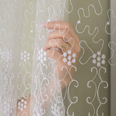 Firanka haftowana na metry FH0037 wysokość 170 cm kolor biały