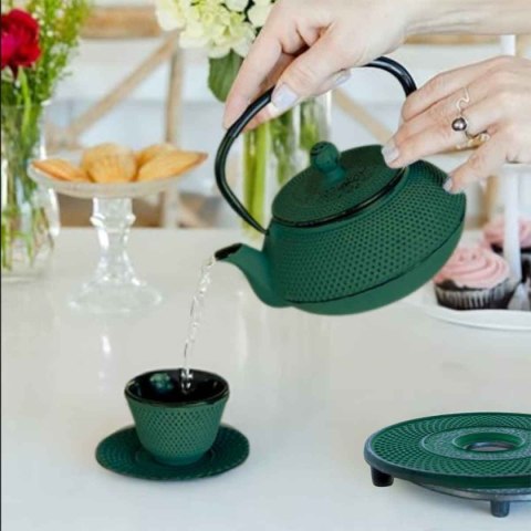 ZAPARZACZ ŻELIWNY DZBANEK ZIELONY 900ml Z PODGRZEWACZEM i FILIŻANKAMI PREZENT